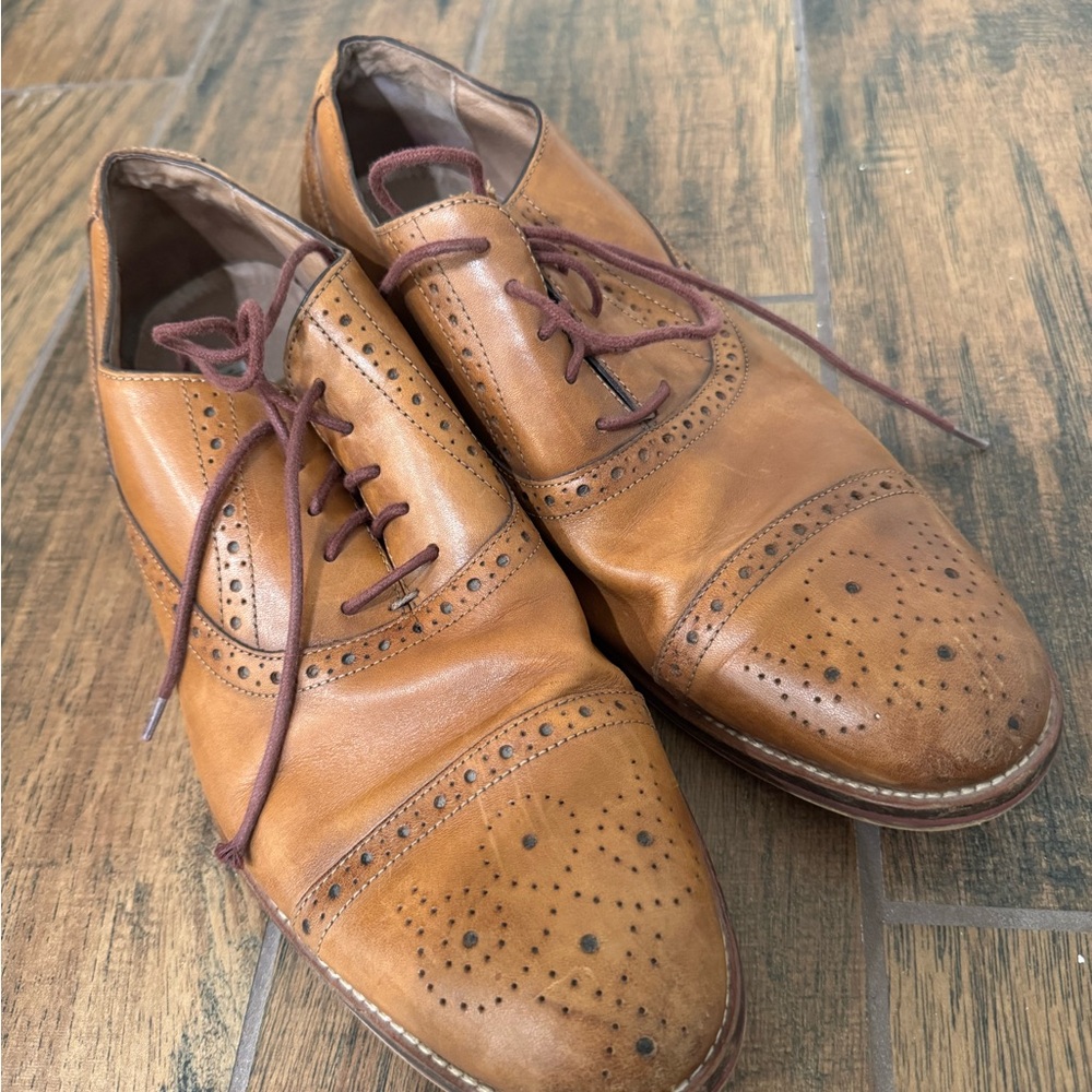 Johnston & Murphy Classic Tan Leather Men's Dress Shoes